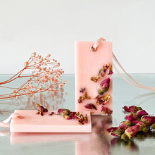 Load image into Gallery viewer, NEW Wholesale Wardrobe Scented Wax Tablets - Blackcurrant and Rose fragrance