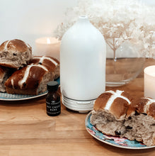 Load image into Gallery viewer, Hot Cross Buns 15ml Wholesale Oil