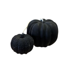 Load image into Gallery viewer, Halloween Pumpkin Set in Black
